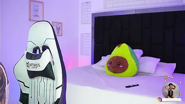 Marianamonroe  online show from January 12, 6:58 pm