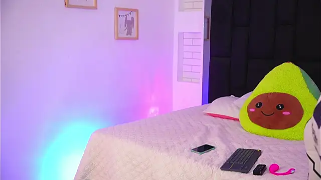 Marianamonroe  online show from March 16, 7:05 pm