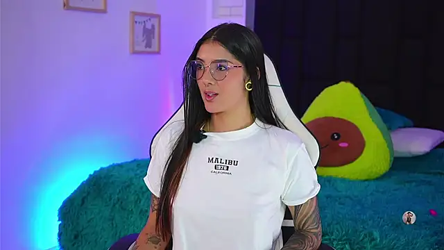 Marianamonroe  online show from March 22, 7:04 pm