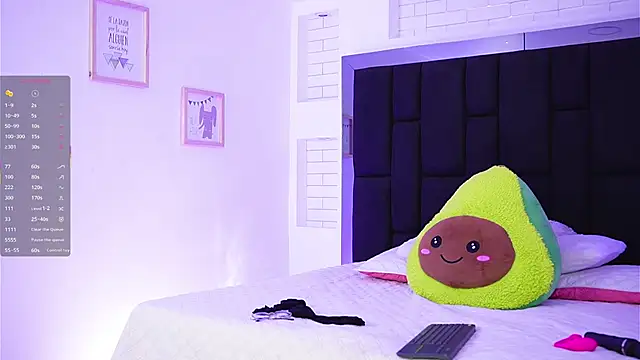 Marianamonroe  online show from November 7, 6:56 pm