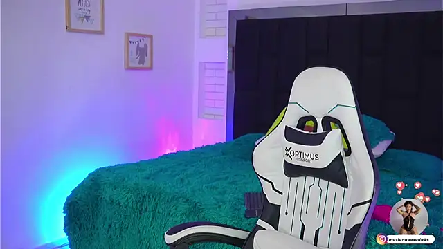 Marianamonroe  online show from March 24, 7:03 pm