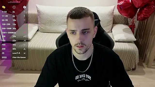 Larstar01 online show from November 18, 9:07 pm