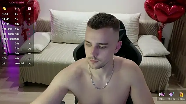 Larstar01 online show from October 28, 10:31 pm