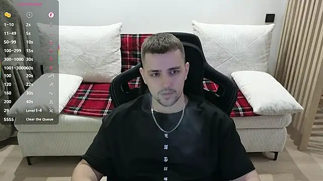 Larstar01 online show from February 11, 5:51 am