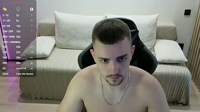 Larstar01 online show from November 19, 8:20 pm