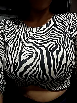 tiffani  love online show from April 14, 4:23 pm