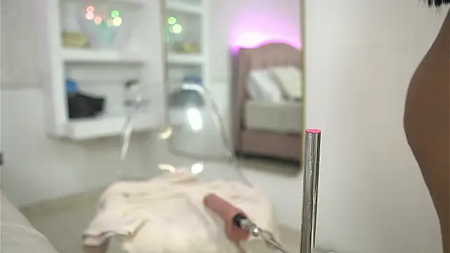 Emi latingirl online show from March 1, 7:58 pm