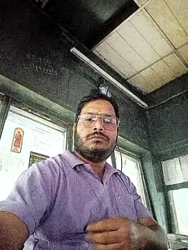 DeepakXxxR86 online show from December 16, 8:57 pm