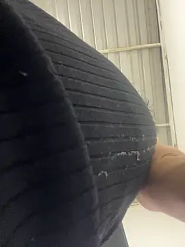 lulu kis online show from November 24, 10:54 pm