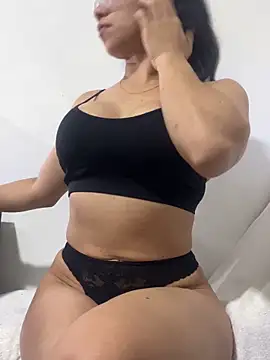 lulu kis online show from November 18, 4:16 am