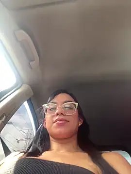 lulu kis online show from March 3, 6:37 pm