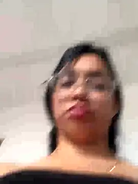 lulu kis online show from January 8, 7:09 pm