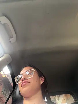 lulu kis online show from February 27, 7:57 pm