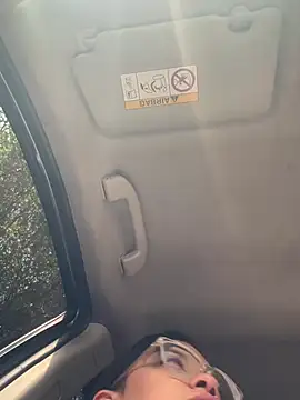 lulu kis online show from December 18, 6:23 pm