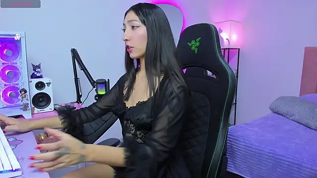 MarianaBranzz online show from October 7, 12:33 am