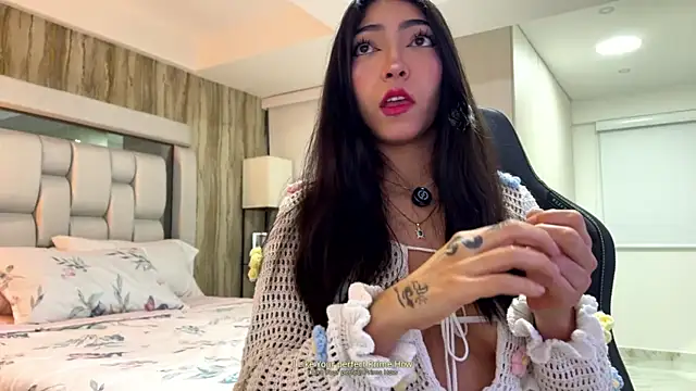MarianaBranzz online show from July 28, 1:24 am