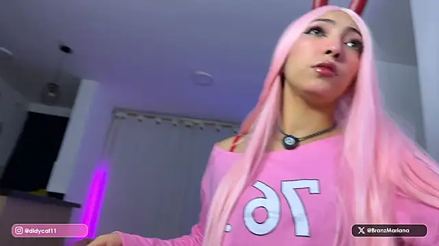 MarianaBranzz online show from February 7, 5:15 am