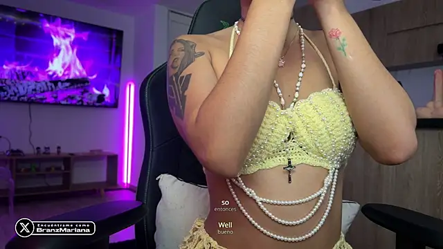 MarianaBranzz online show from May 6, 2:43 pm