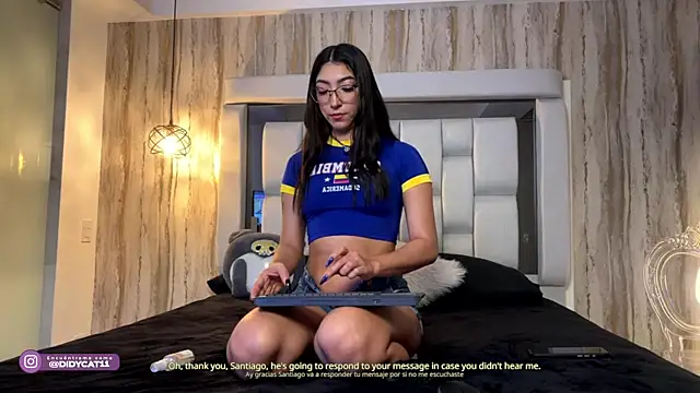 MarianaBranzz online show from July 8, 2:13 am