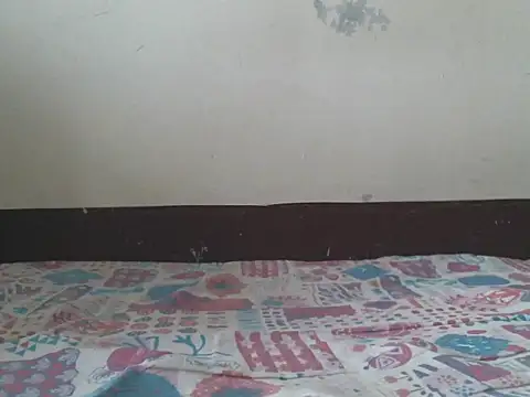 Snapshot of triangle0623 chatting on November 3, 8:40 am triangle0623 online show from November 3, 8:40 am