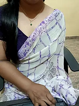 Snapshot of Nithya_05 chatting on September 27, 6:41 am Nithya 05 online show from September 27, 6:41 am