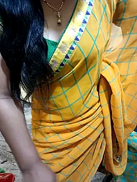 Snapshot of Nithya_05 chatting on November 6, 9:13 am Nithya 05 online show from November 6, 9:13 am