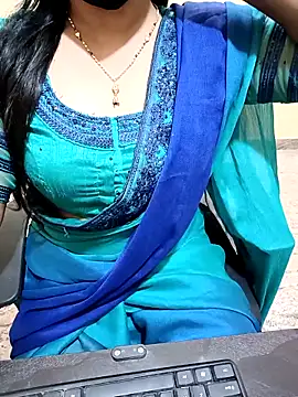 Snapshot of Nithya_05 chatting on October 28, 4:57 am Nithya 05 online show from October 28, 4:57 am