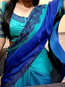 Snapshot of Nithya_05 chatting on October 9, 6:03 am Nithya 05 online show from October 9, 6:03 am