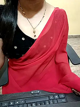 Snapshot of Nithya_05 chatting on October 19, 7:22 am Nithya 05 online show from October 19, 7:22 am