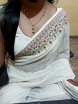 Snapshot of Nithya_05 chatting on November 9, 7:12 am Nithya 05 online show from November 9, 7:12 am