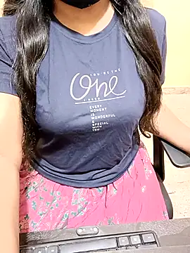 Snapshot of Nithya_05 chatting on October 26, 6:36 am Nithya 05 online show from October 26, 6:36 am