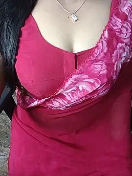 Snapshot of Nithya_05 chatting on July 22, 5:09 am Nithya 05 online show from July 22, 5:09 am