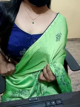 Snapshot of Nithya_05 chatting on September 26, 6:31 am Nithya 05 online show from September 26, 6:31 am