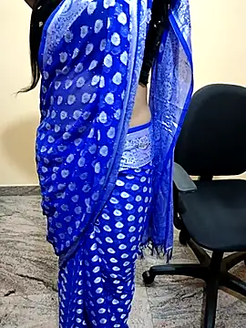 Snapshot of Nithya_05 chatting on November 8, 5:33 am Nithya 05 online show from November 8, 5:33 am