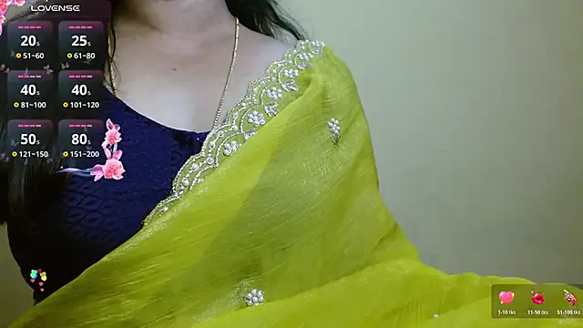 Snapshot of Nithya_05 chatting on November 19, 10:59 am Nithya 05 online show from November 19, 10:59 am