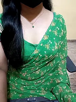 Snapshot of Nithya_05 chatting on October 14, 4:57 am Nithya 05 online show from October 14, 4:57 am
