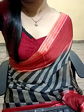 Snapshot of Nithya_05 chatting on September 26, 6:37 pm Nithya 05 online show from September 26, 6:37 pm