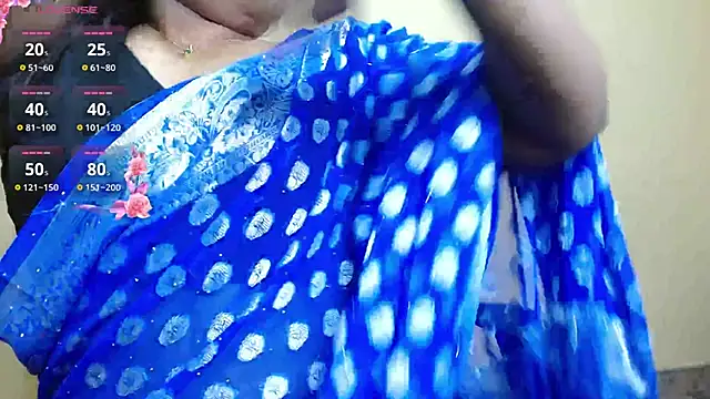 Snapshot of Nithya_05 chatting on November 20, 5:19 am Nithya 05 online show from November 20, 5:19 am