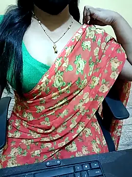Snapshot of Nithya_05 chatting on September 12, 5:40 am Nithya 05 online show from September 12, 5:40 am