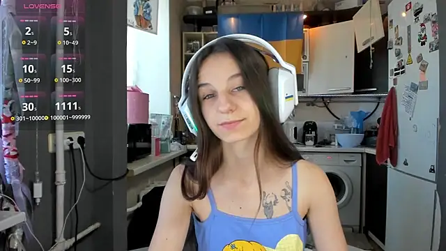 Snapshot of _Nika_Kik chatting on June 17, 6:02 am Nika Kik online show from June 17, 6:02 am