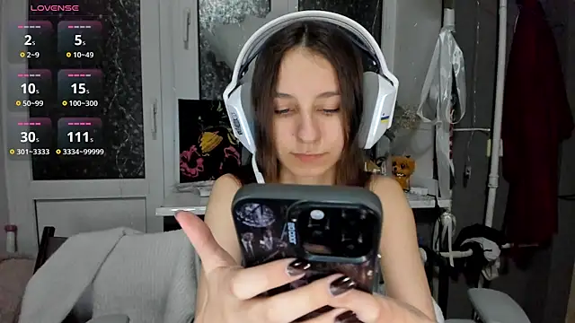  Nika Kik online show from March 12, 6:45 pm