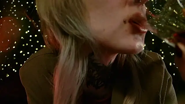 Littlespacemouse online show from March 10, 10:52 am