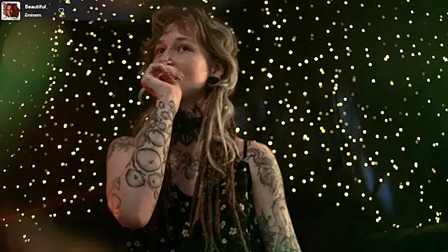 Littlespacemouse online show from April 13, 8:40 am