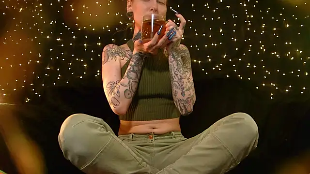 Littlespacemouse online show from February 13, 5:24 pm