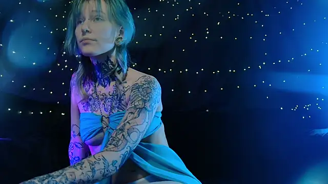 Littlespacemouse online show from December 22, 1:33 pm