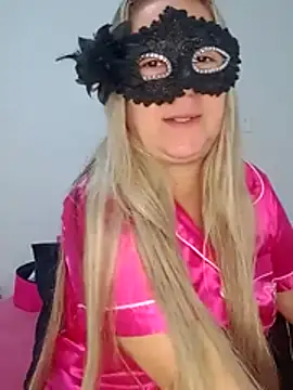 Snapshot of titiasexy chatting on November 8, 1:25 pm titiasexy online show from November 8, 1:25 pm