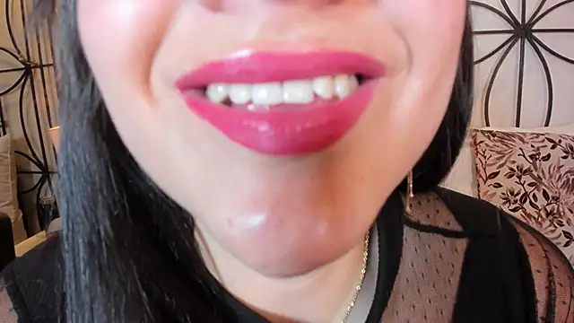 Snapshot of nahomi_sweett chatting on September 25, 11:05 am nahomi sweett online show from September 25, 11:05 am