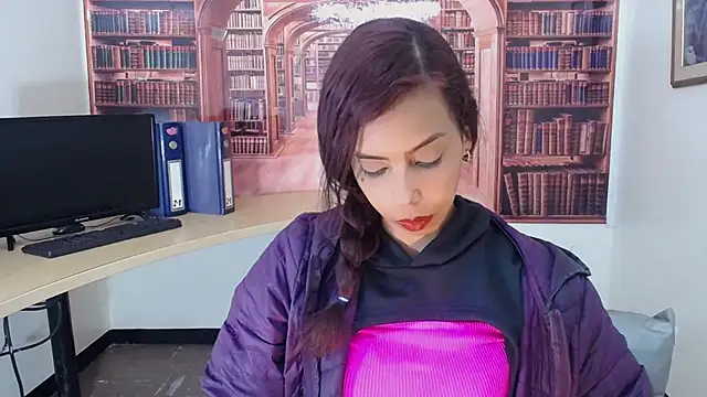 Snapshot of Catalella_Ar chatting on December 21, 3:30 am Catalella Ar online show from December 21, 3:30 am