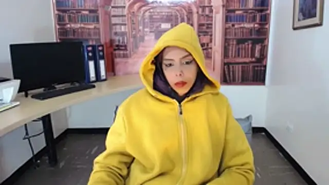 Snapshot of Catalella_Ar chatting on December 19, 3:54 am Catalella Ar online show from December 19, 3:54 am