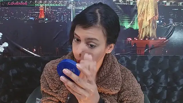 Snapshot of Catalella_Ar chatting on May 2, 3:45 am Catalella Ar online show from May 2, 3:45 am